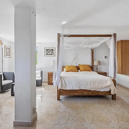 Casa Simba Guest House Adults Only Pensionat 4*
