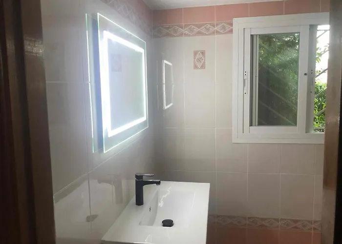 Πανσιόν Casa Simba (adults Only) 4*